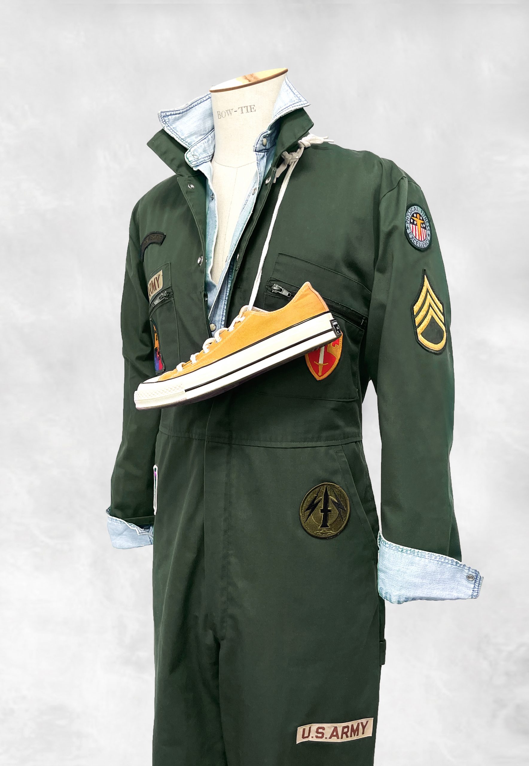 MONO MILITAR HOMBRE NEW ARMY GREEN SCARS