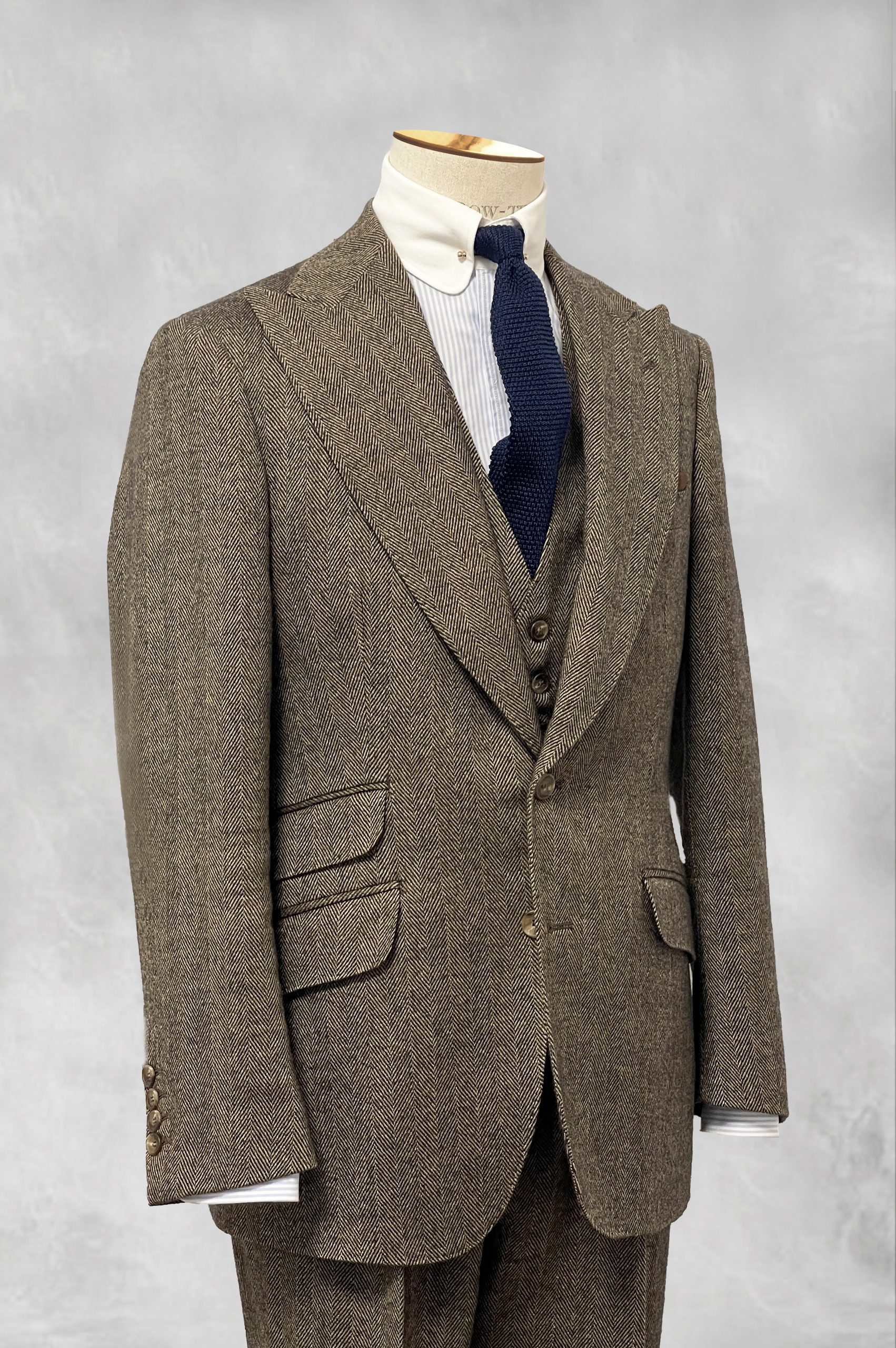 BLAZER BROWN SPIKE SCARS